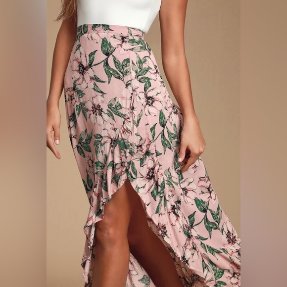 Never worn - Haole Blush Pink Tropical Print Ruffled Maxi Skirt - Picture 2 of 5